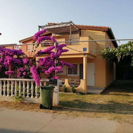 Marina Apartment Биоград на Мору Екстериор снимка