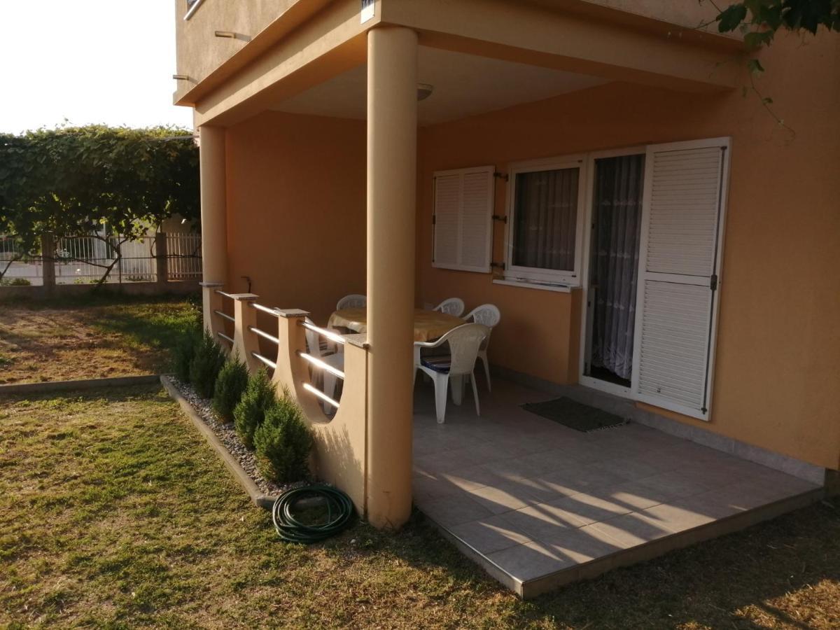 Marina Apartment Биоград на Мору Екстериор снимка