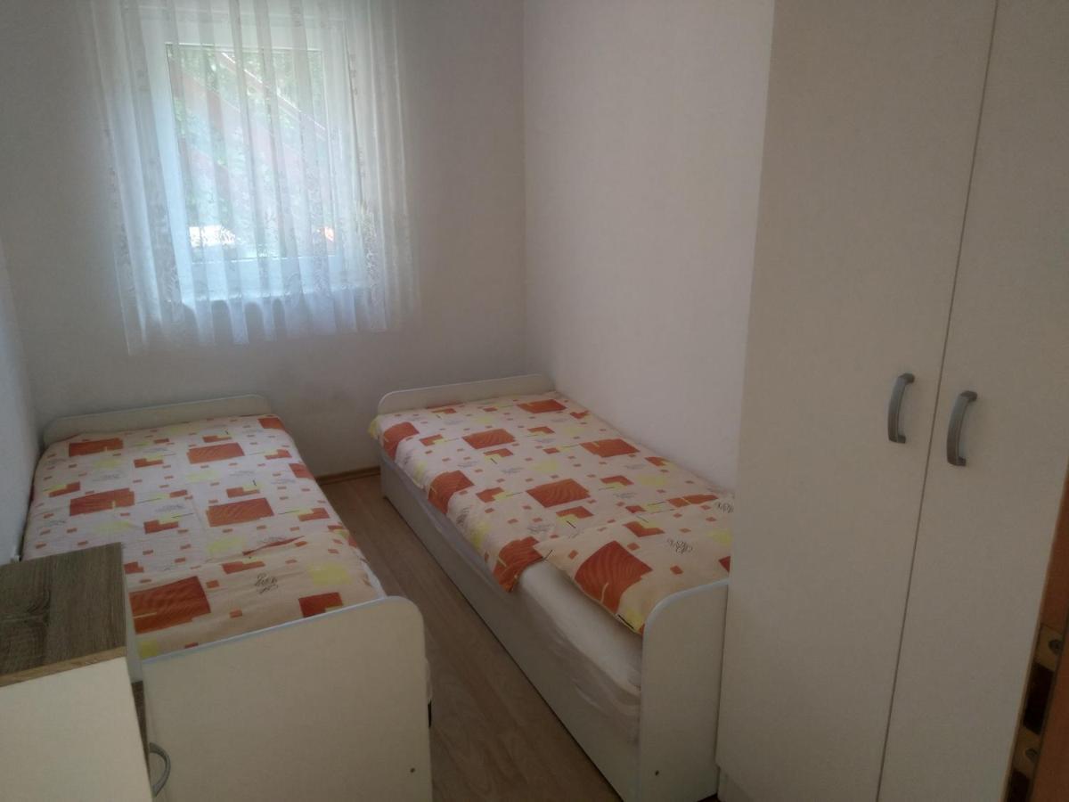 Marina Apartment Биоград на Мору Екстериор снимка