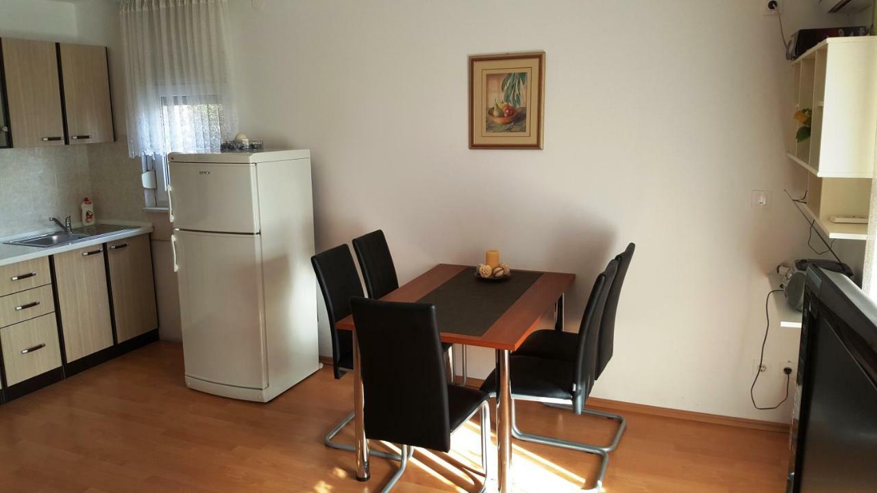 Marina Apartment Биоград на Мору Екстериор снимка