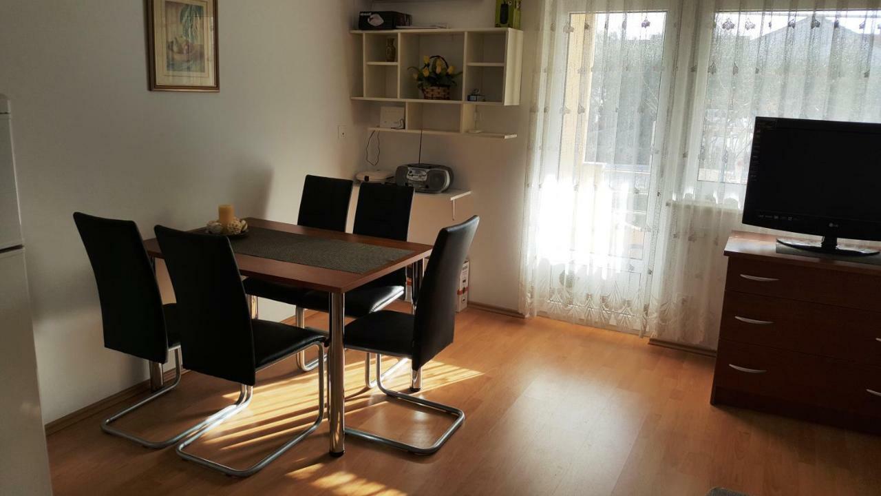 Marina Apartment Биоград на Мору Екстериор снимка