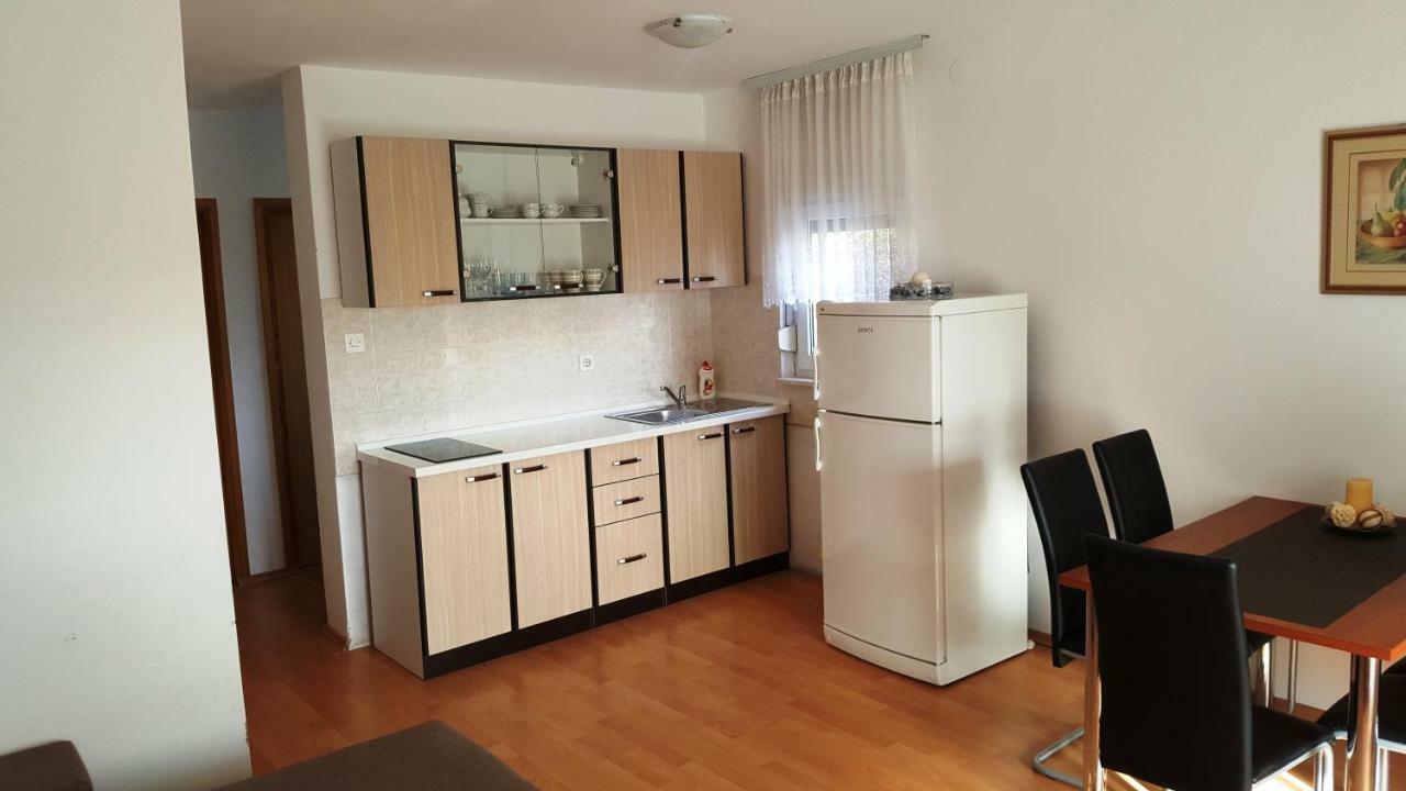 Marina Apartment Биоград на Мору Екстериор снимка