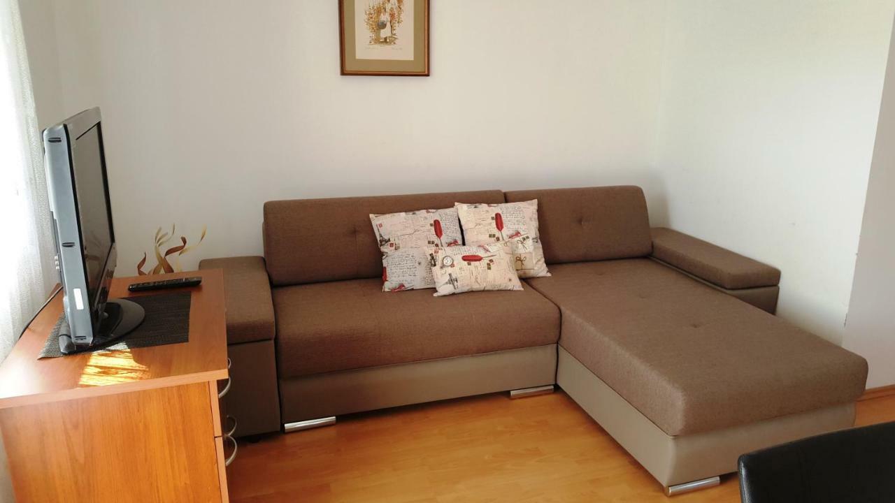 Marina Apartment Биоград на Мору Екстериор снимка