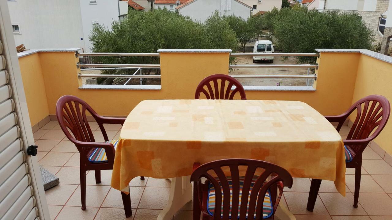Marina Apartment Биоград на Мору Екстериор снимка