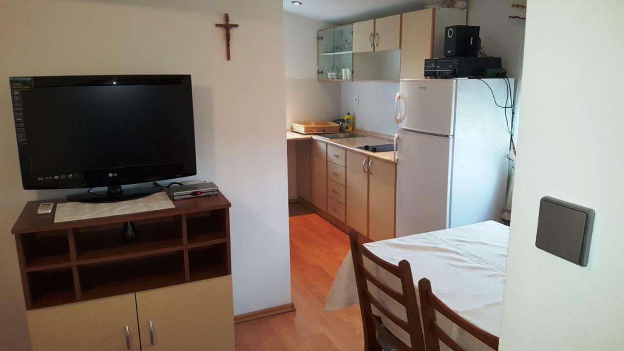 Marina Apartment Биоград на Мору Екстериор снимка